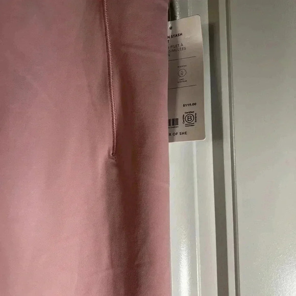 Athleta Salutation Stash Mesh Tight Large NWT - Picture 2 of 9